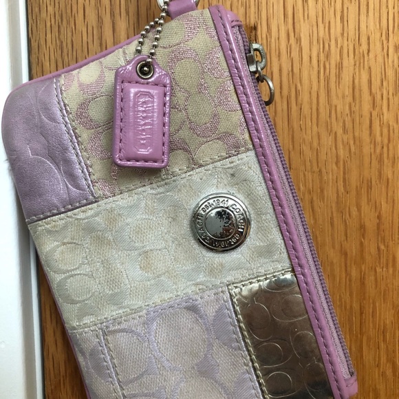 Coach patchwork wristlet - Picture 2 of 4